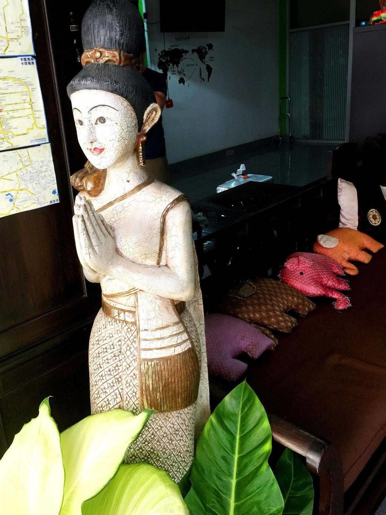 Ours Khách sạn Patong